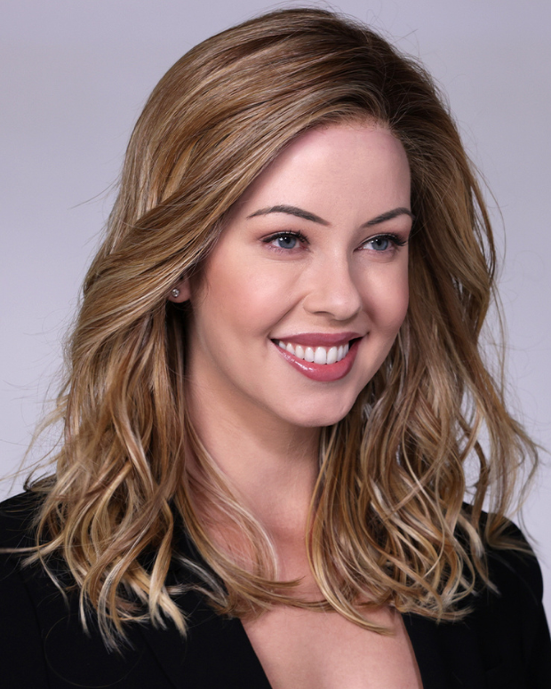 Nottingham CT-1036, By BELLE TRESS WIGS