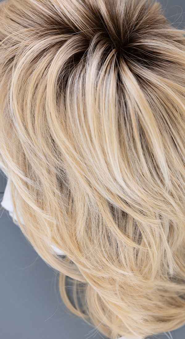24/102/R12 - Golden Blond with Light Blond Highlights and Dark Brown Roots 