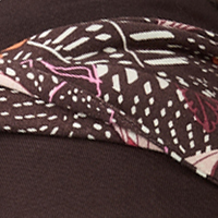 Chocolate with Garden Pinks - 806